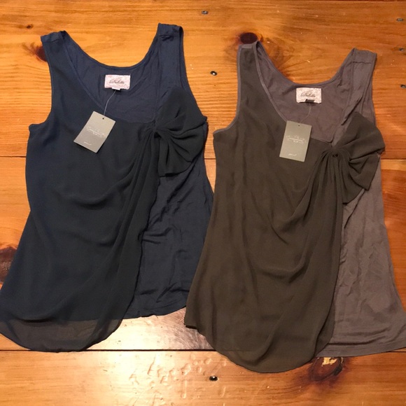 New! DELETTA S Blue Swept Away Pleated Bow Overlay Top - Picture 6 of 6